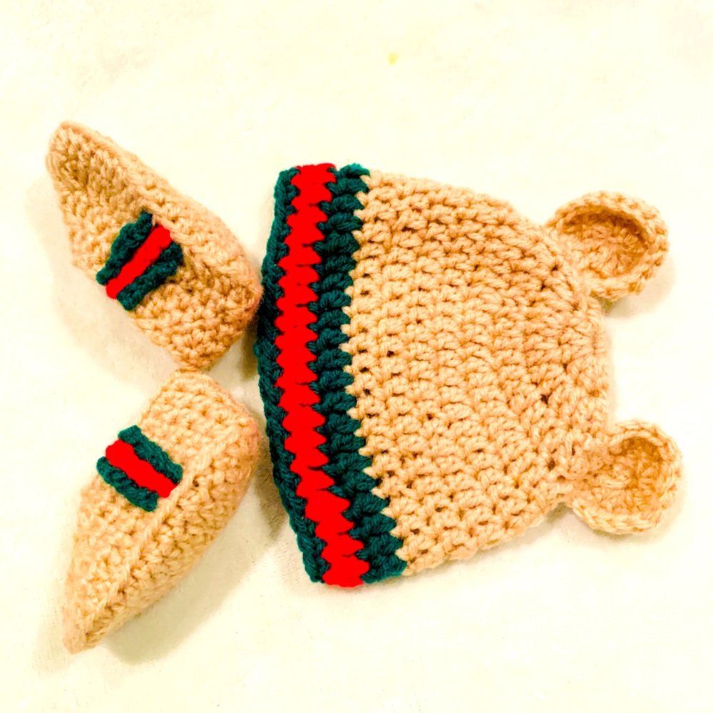 Crochet baby Beanie and boot